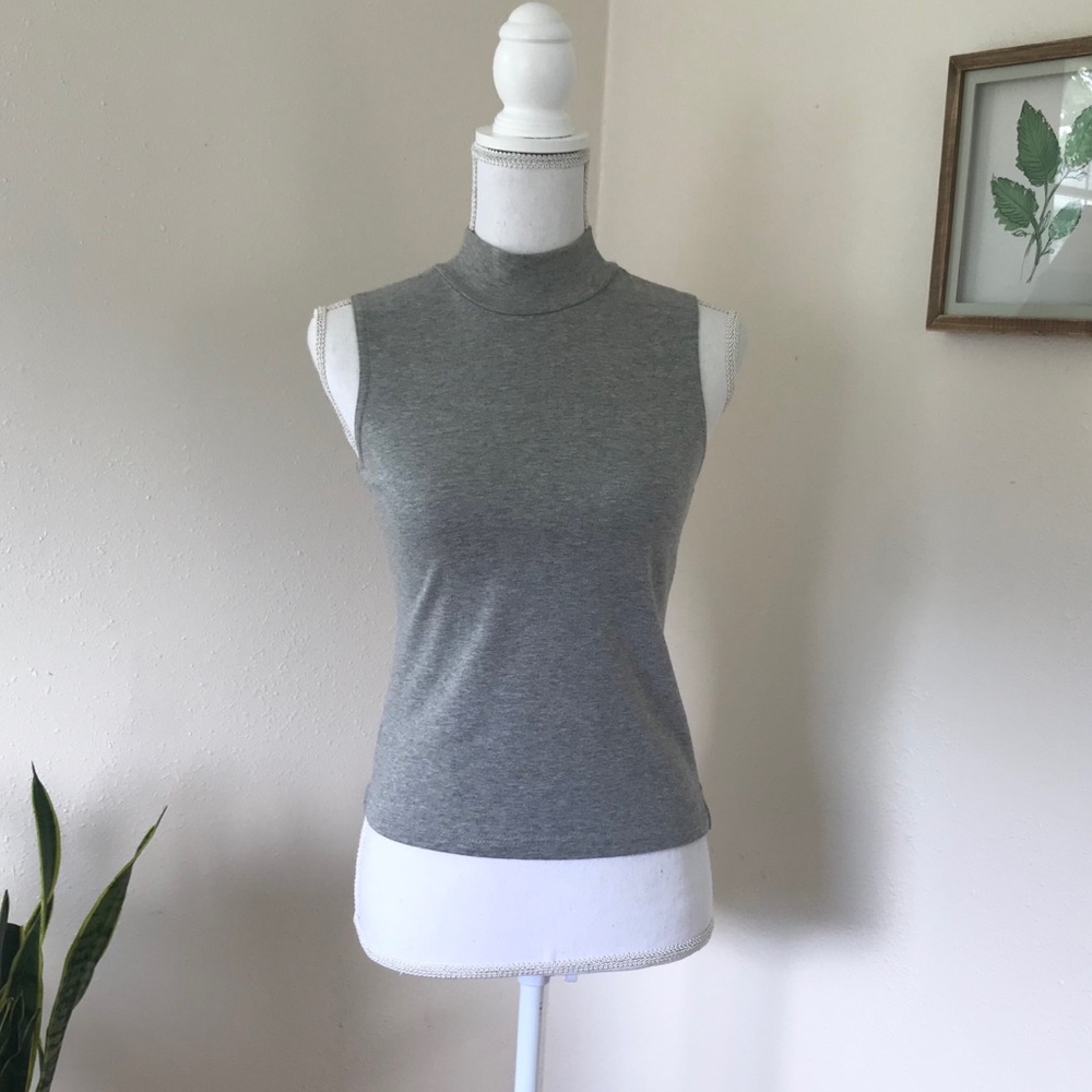 90s Mockneck Sleeveless Top
